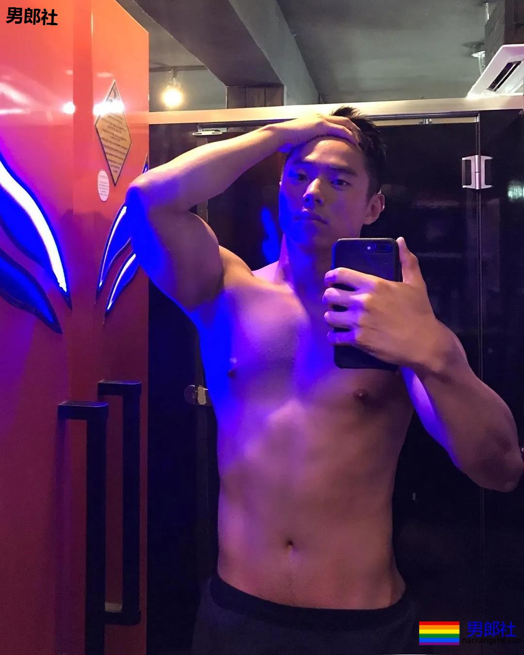 因大尺度内裤照引发舔屏，这位上海小哥我又可了。-51虹马