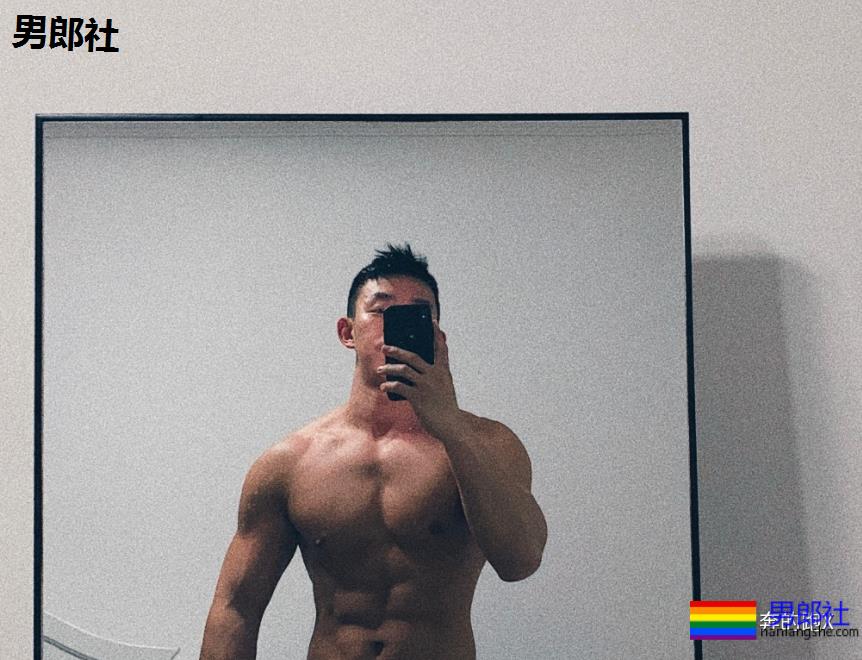 因大尺度内裤照引发舔屏，这位上海小哥我又可了。 - 51虹马