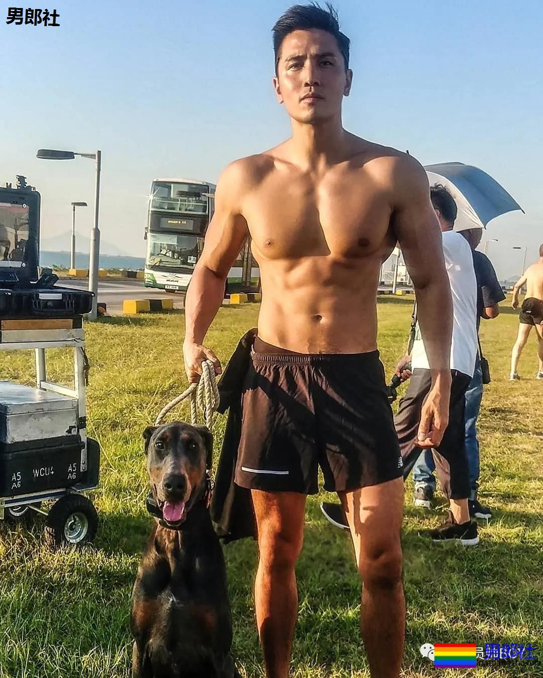 肌肉消防员参选“香港先生”落选,如今靠大尺度内裤照火了! - 51虹马 肌肉消防员参选“香港先生”落选,如今靠大尺度内裤照火了! - 51虹马