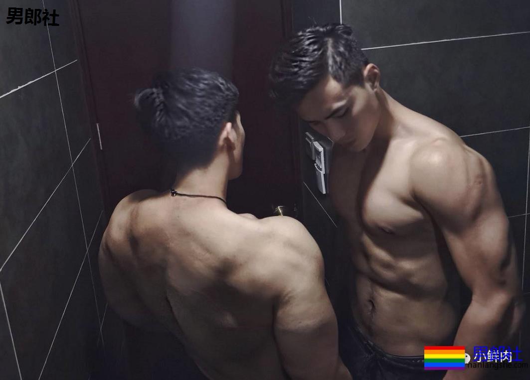 张天爱的肌肉私教又火了！早年拍的内裤秀依然很抢手！ - 51虹马