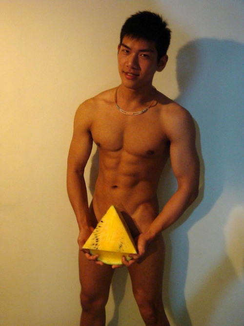 腹肌最狂健身教练绝不放弃健身 最满意自己的胸肌与翘臀 - 51虹马 腹肌最狂健身教练绝不放弃健身 最满意自己的胸肌与翘臀 - 51虹马