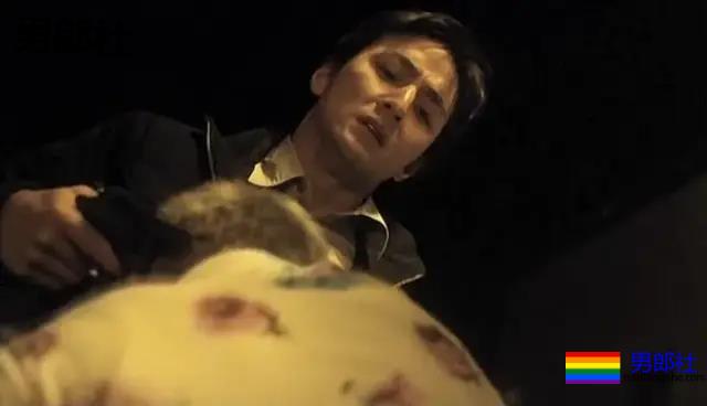 两个男人在出租车内的爱情。。。爆！-51虹马