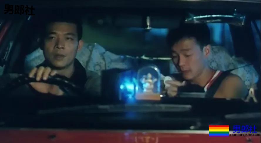 两个男人在出租车内的爱情。。。爆！ - 51虹马