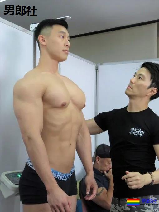 健体比赛后台硬照一览，这谁扛得住啊？-51虹马