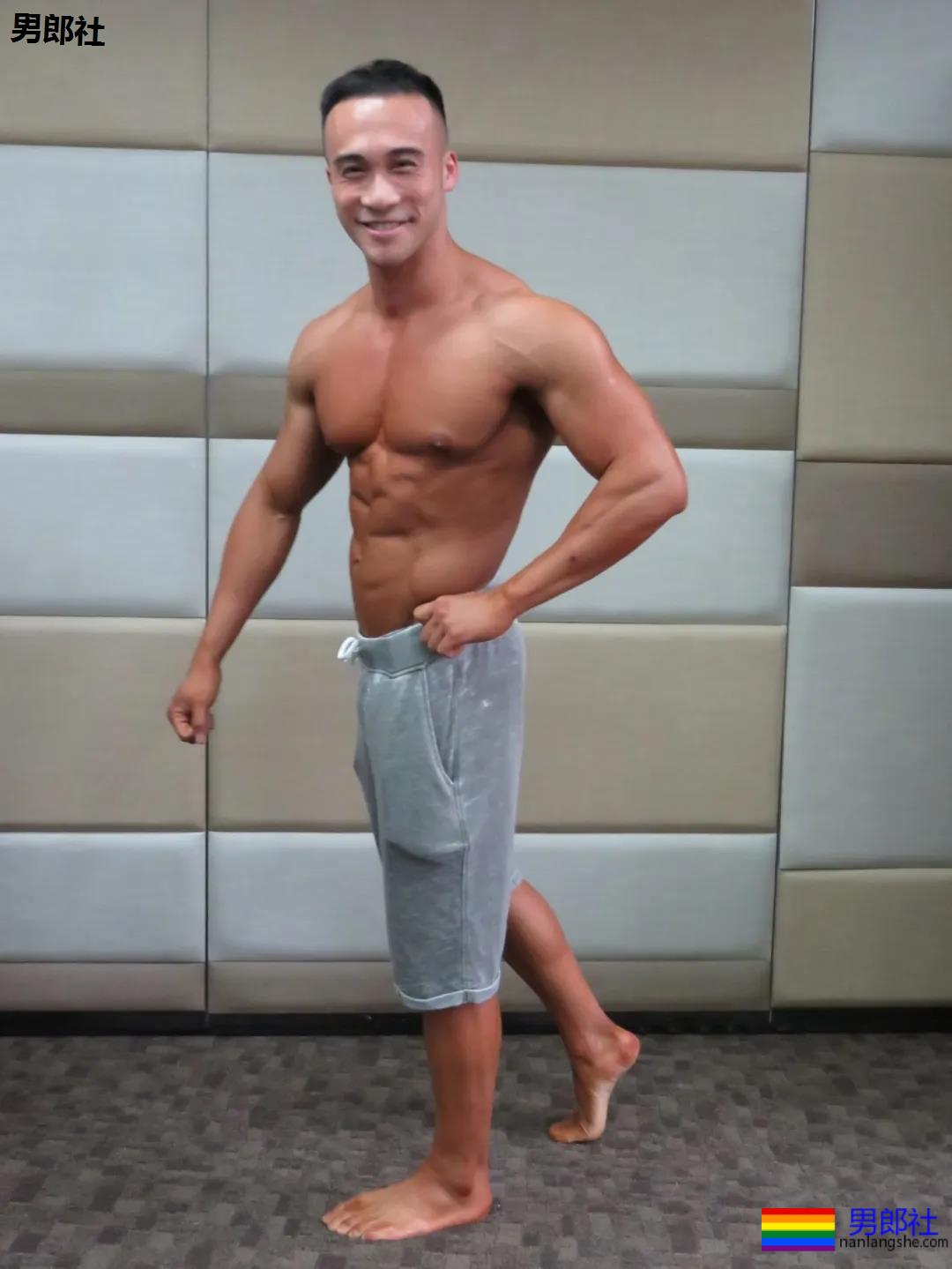 健体比赛后台硬照一览,这谁扛得住啊? - 51虹马 健体比赛后台硬照一览,这谁扛得住啊? - 51虹马