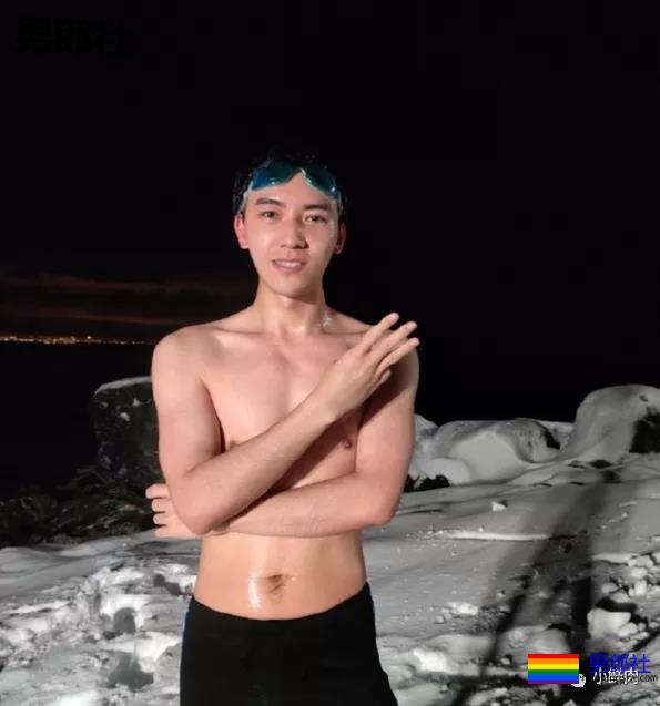 那个靠红裤衩走红的央视鲜肉主播如今怎样了？这肌肉也太可了！ - 51虹马