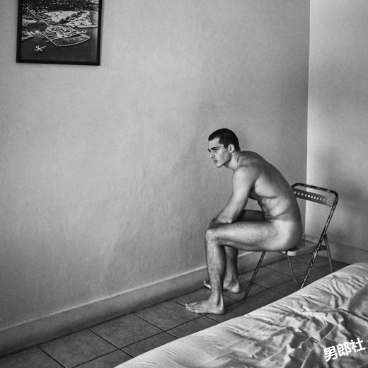 地表最性感数学老师剃帅痞平头 释出诱人日常生活性感照! - 51虹马 地表最性感数学老师剃帅痞平头 释出诱人日常生活性感照! - 51虹马