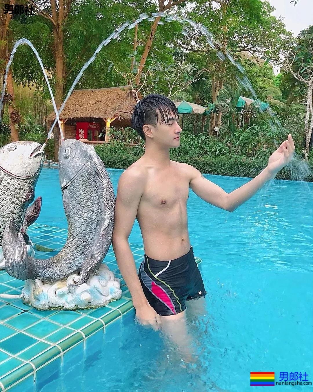 刷我滴卡！泰国同性婚姻合法化通过，泰国小哥哥来征婚了 - 51虹马