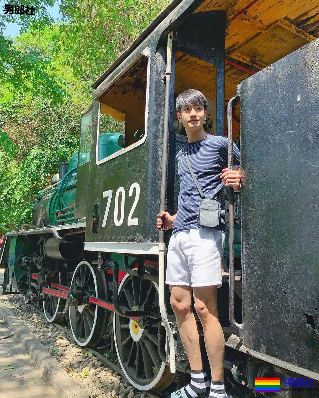 刷我滴卡！泰国同性婚姻合法化通过，泰国小哥哥来征婚了 - 51虹马