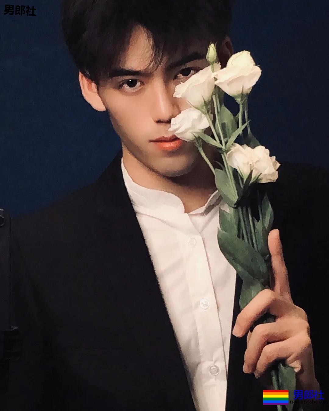 超帅大鼻子薄肌小狼狗,白净腱子肉大长腿,真的太帅了! - 51虹马 超帅大鼻子薄肌小狼狗,白净腱子肉大长腿,真的太帅了! - 51虹马