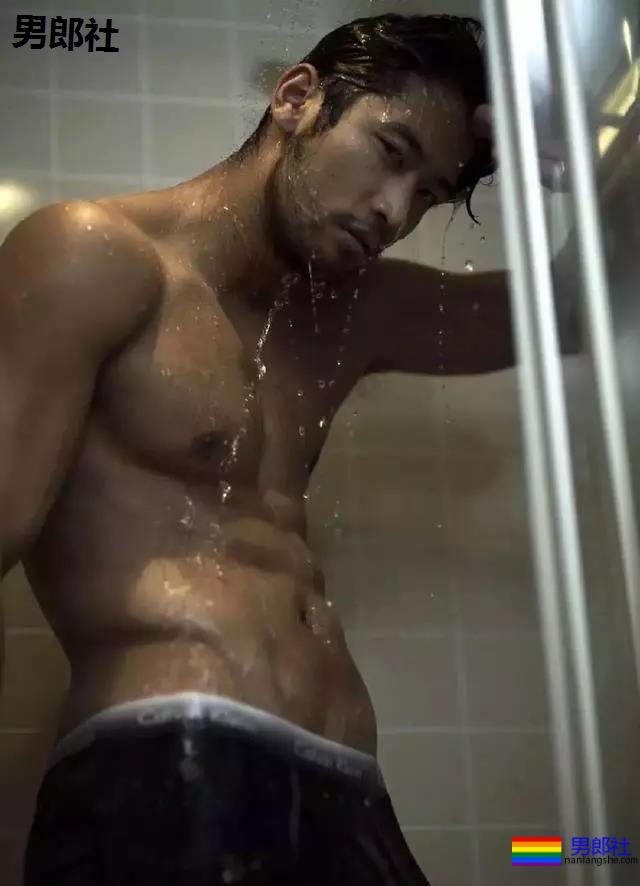 酷似日本男优，实力优秀大尺照网友：很喜欢！ - 51虹马