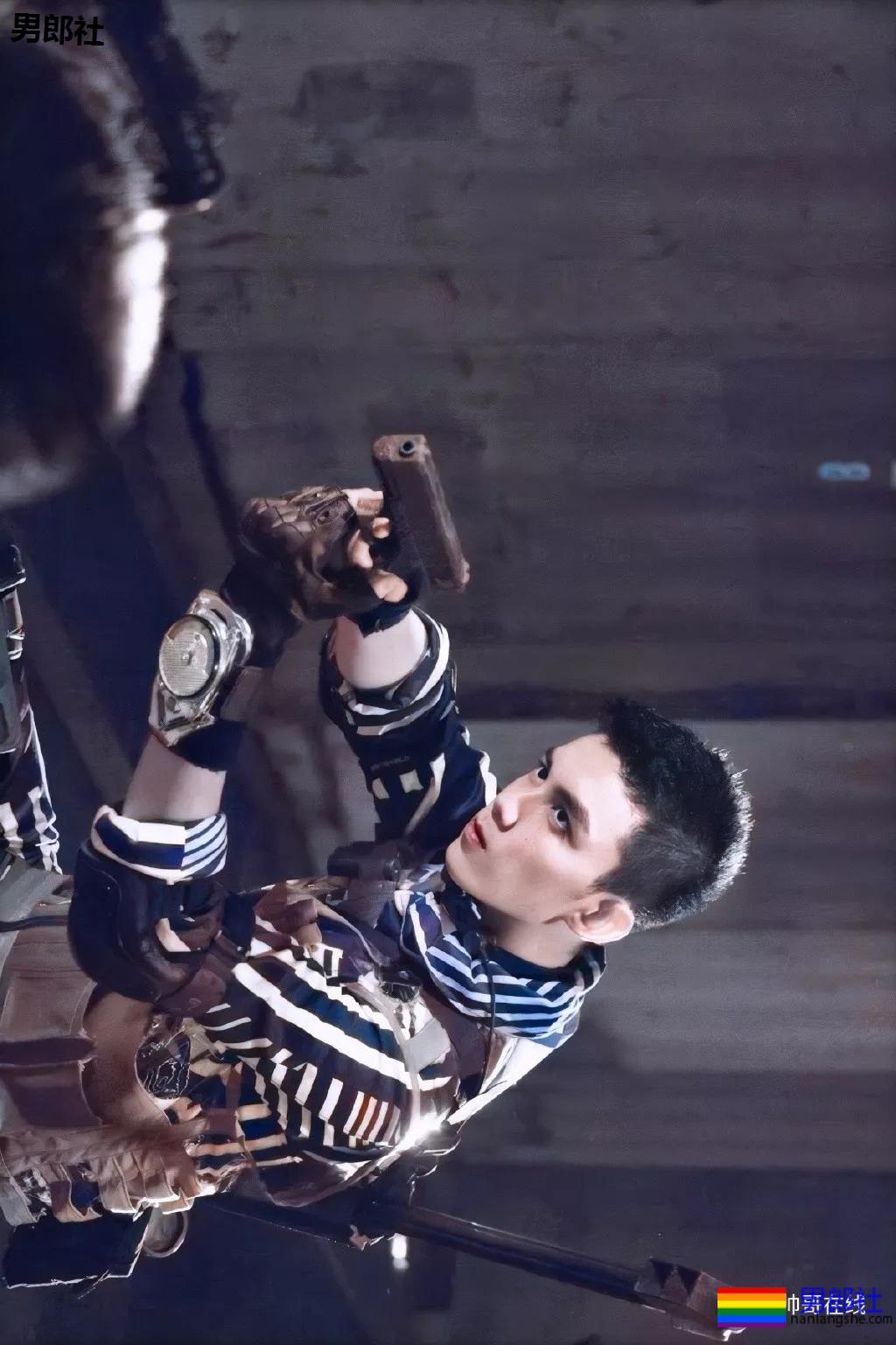 吴磊新剧洗澡戏曝光!寸头腹肌大长腿,长大的弟弟可太撩了! - 51虹马 吴磊新剧洗澡戏曝光!寸头腹肌大长腿,长大的弟弟可太撩了! - 51虹马