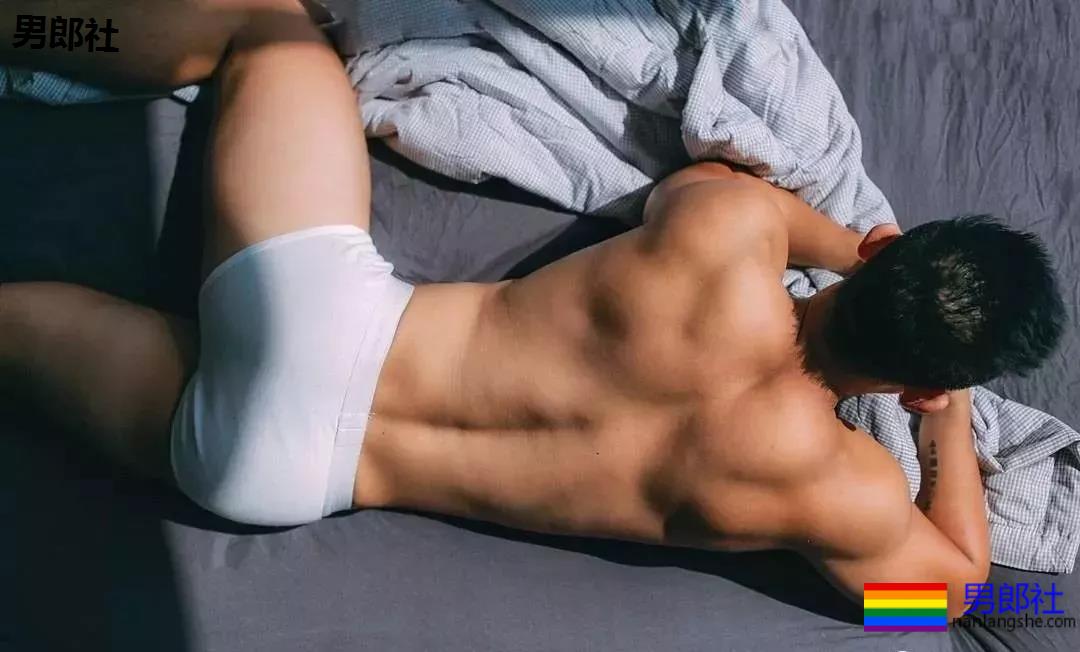 他被誉为“越南最性感的翘臀”，你可以吗？ - 51虹马