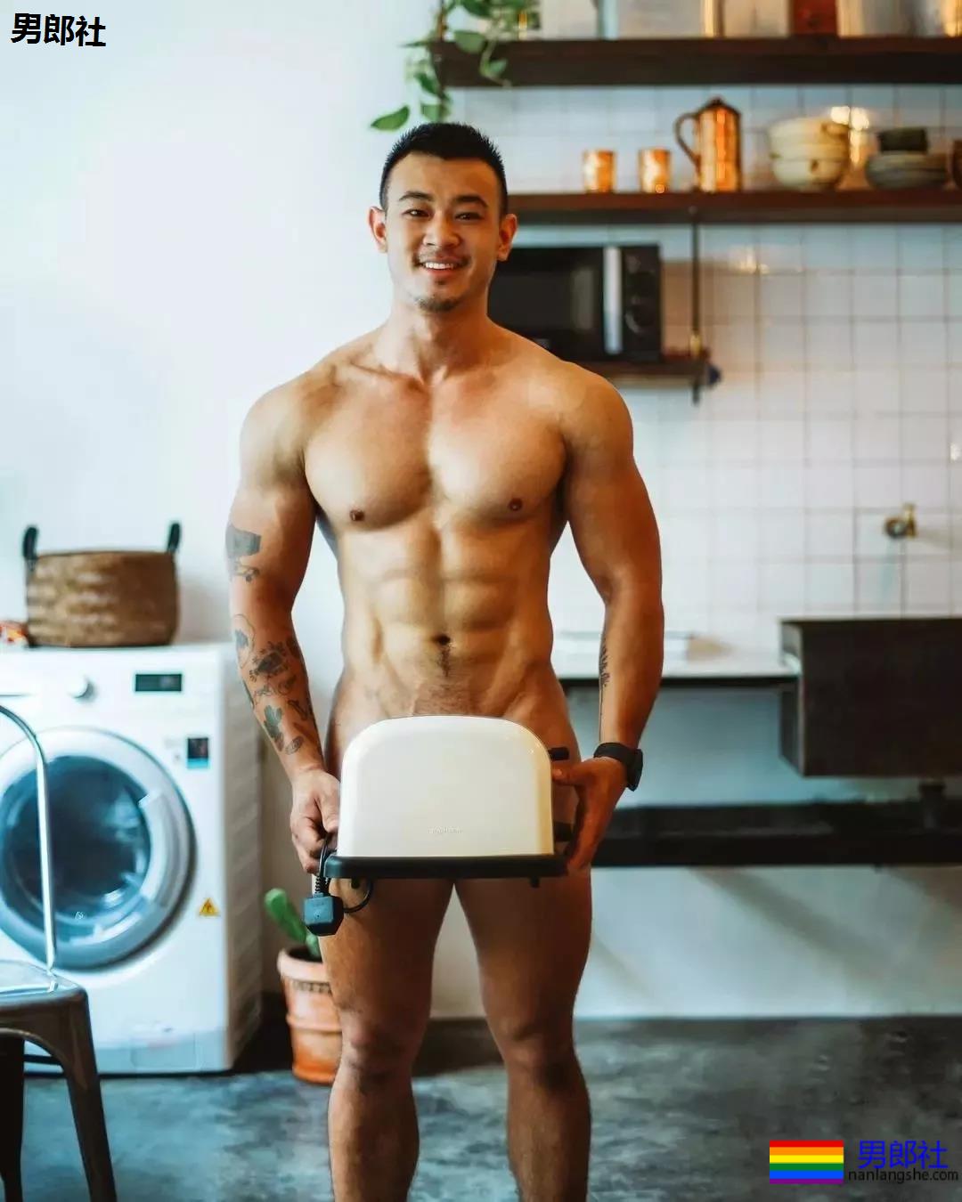 他被誉为“越南最性感的翘臀”，你可以吗？ - 51虹马