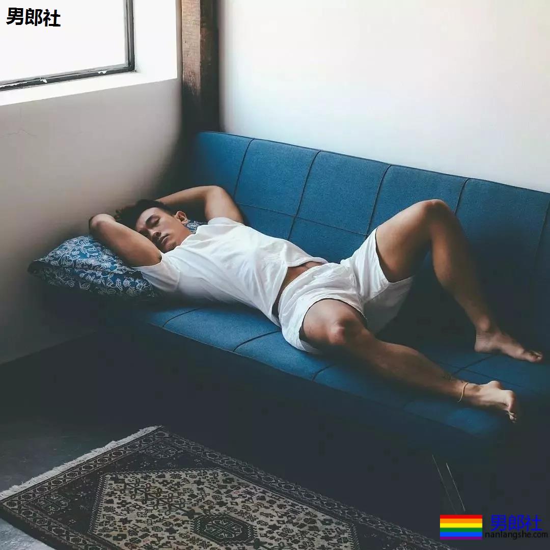 他被誉为“越南最性感的翘臀”，你可以吗？ - 51虹马