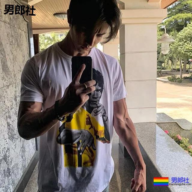 十头身长肌清爽小哥，脉络清晰荷尔蒙爆棚！ - 51虹马