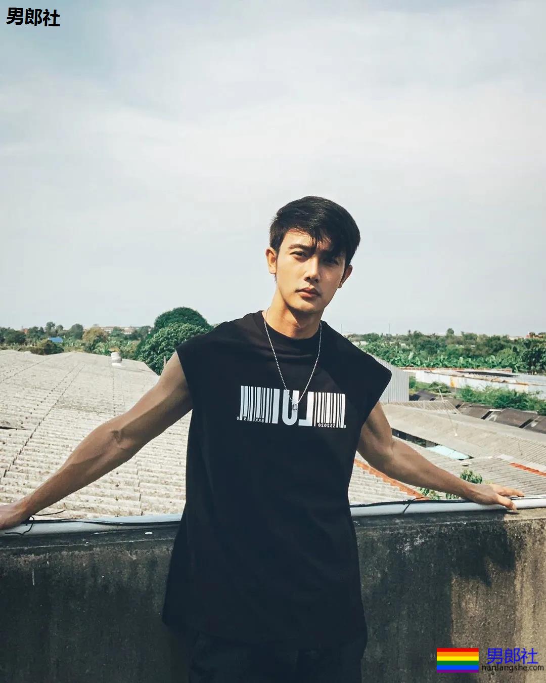 十头身长肌清爽小哥，脉络清晰荷尔蒙爆棚！ - 51虹马