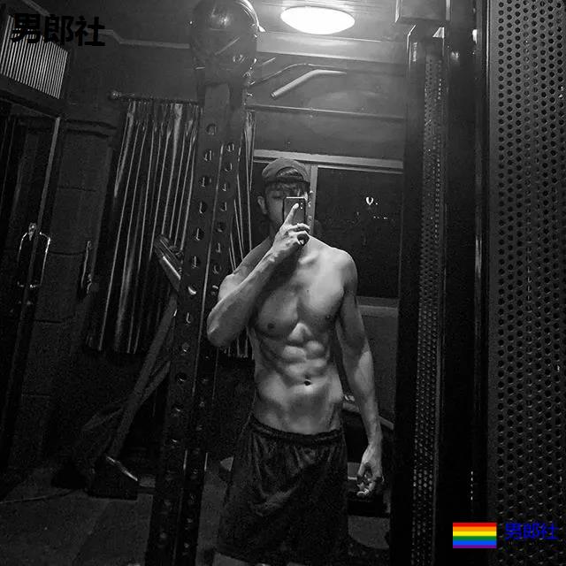 十头身长肌清爽小哥，脉络清晰荷尔蒙爆棚！ - 51虹马