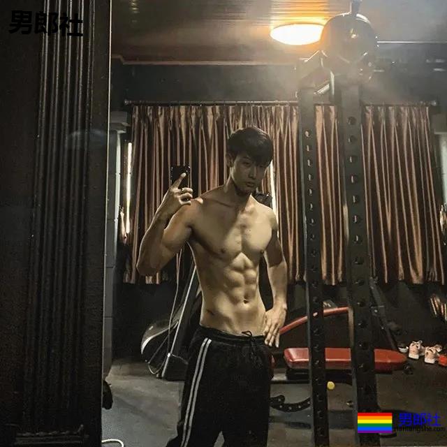 十头身长肌清爽小哥，脉络清晰荷尔蒙爆棚！ - 51虹马