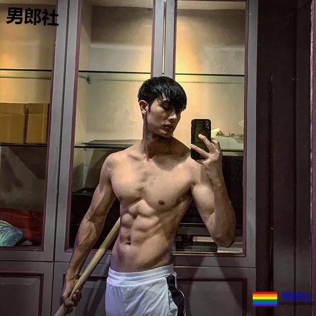 十头身长肌清爽小哥，脉络清晰荷尔蒙爆棚！ - 51虹马