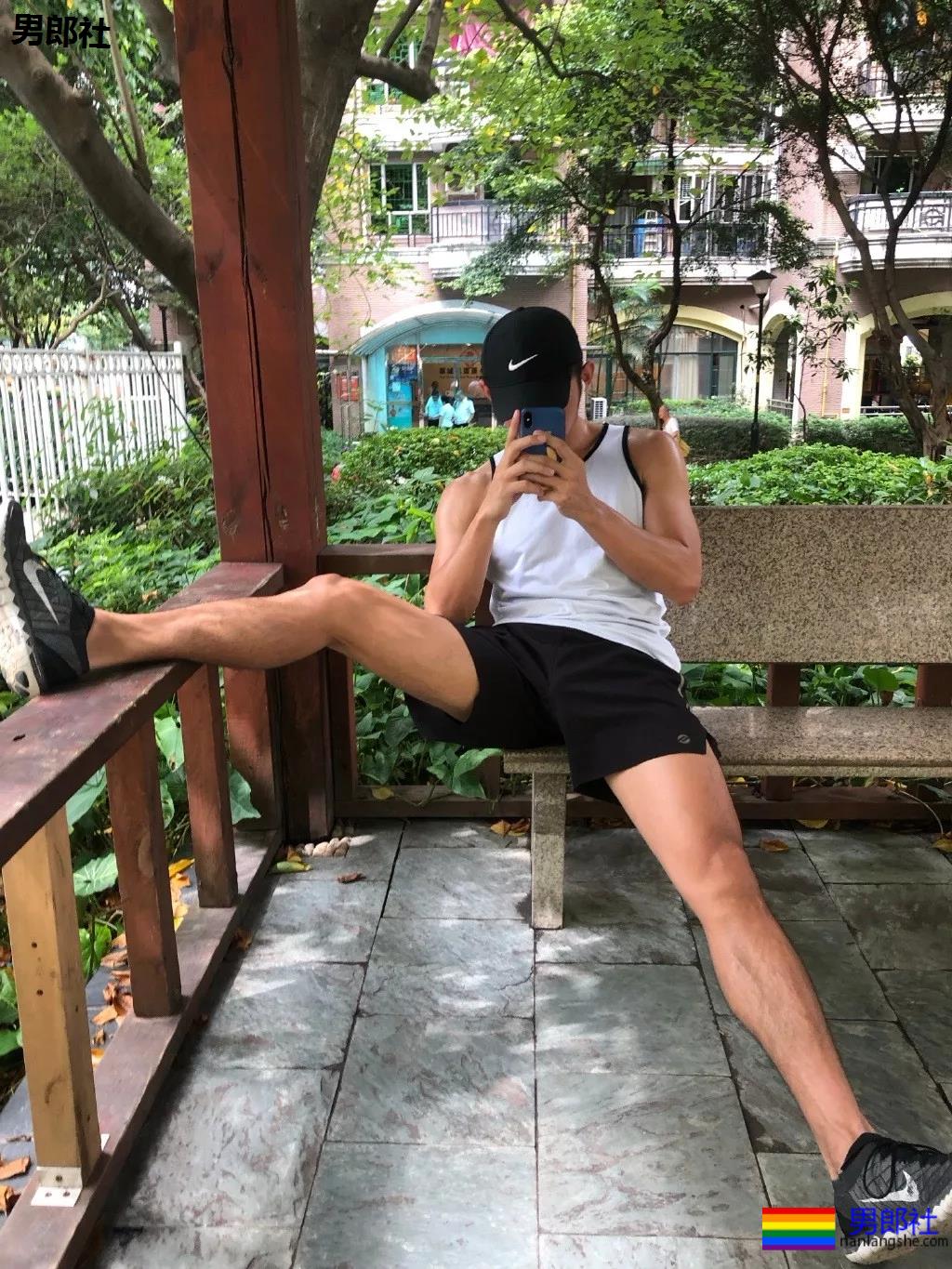 荷尔蒙小狼狗海边写真，阳光帅气浓眉 - 51虹马