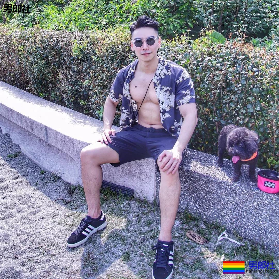 日本人出书教你摆姿势？不如跟他学才是正经事 - 51虹马