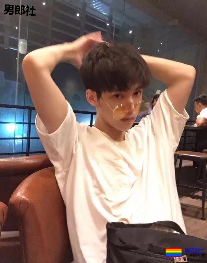 奶白奶白的上海艺术生！艺术生自古多GAY！ - 51虹马