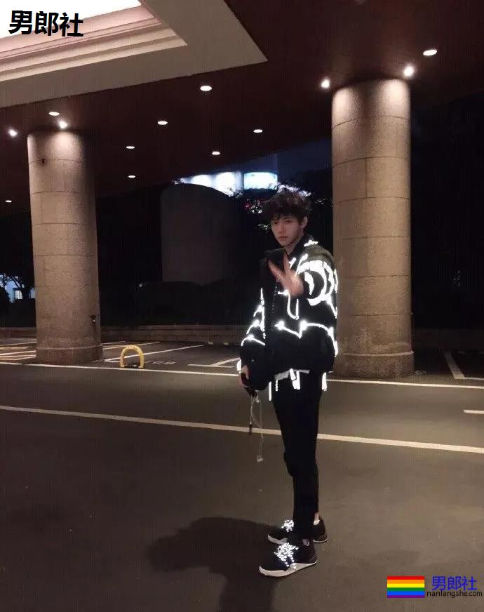 奶白奶白的上海艺术生！艺术生自古多GAY！ - 51虹马