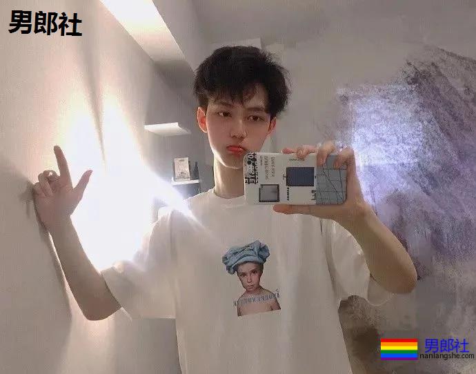 奶白奶白的上海艺术生！艺术生自古多GAY！ - 51虹马