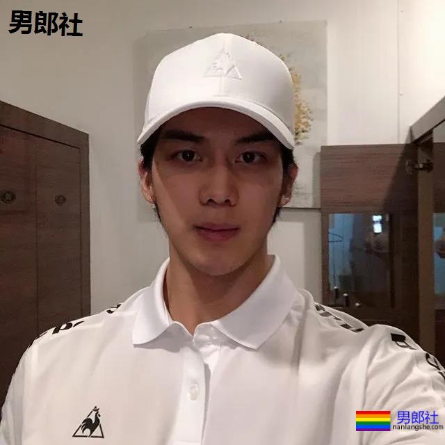 以为这次真见到“小哥”了,体验了一把颜值和身材不符 - 51虹马 以为这次真见到“小哥”了,体验了一把颜值和身材不符 - 51虹马