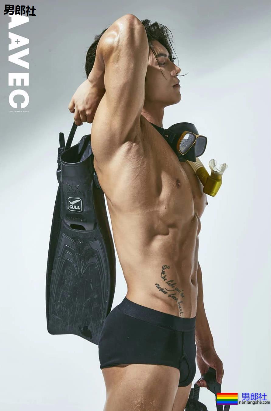 以为这次真见到“小哥”了,体验了一把颜值和身材不符 - 51虹马 以为这次真见到“小哥”了,体验了一把颜值和身材不符 - 51虹马