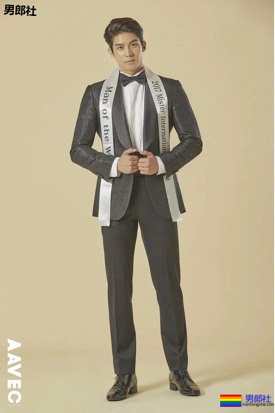 以为这次真见到“小哥”了,体验了一把颜值和身材不符 - 51虹马 以为这次真见到“小哥”了,体验了一把颜值和身材不符 - 51虹马