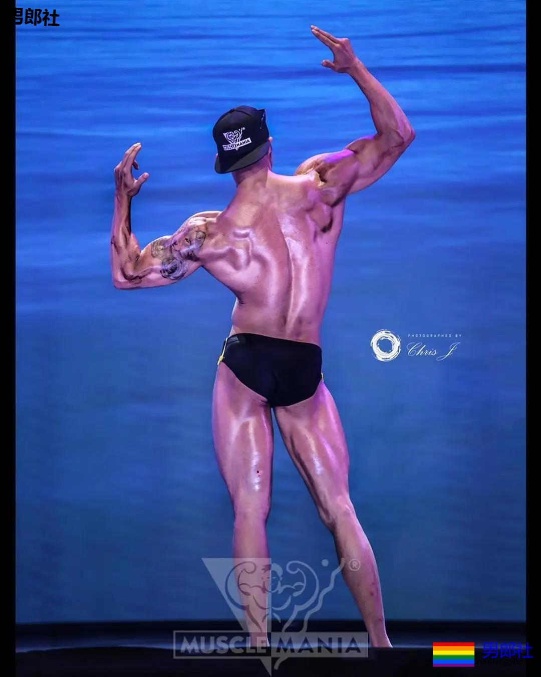 以为这次真见到“小哥”了,体验了一把颜值和身材不符 - 51虹马 以为这次真见到“小哥”了,体验了一把颜值和身材不符 - 51虹马