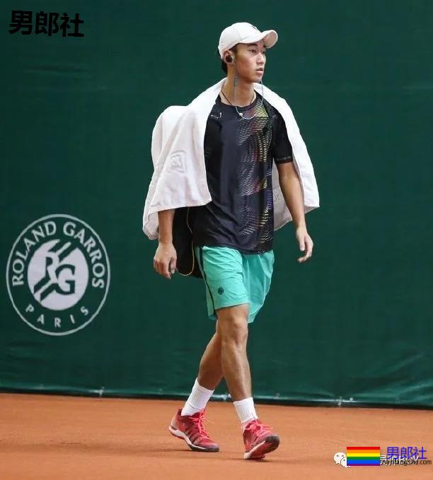 中国网球一姐的00后体育生男友有多帅？ - 51虹马