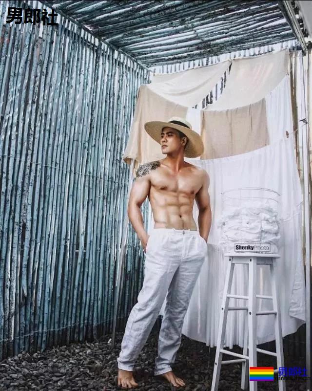 越南小哥写真走红网络，身材性感让人流鼻血！ - 51虹马