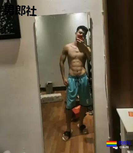 西安体院招生海报被指低俗不堪,这究竟是戳到谁? - 51虹马 西安体院招生海报被指低俗不堪,这究竟是戳到谁? - 51虹马