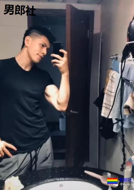 西安体院招生海报被指低俗不堪,这究竟是戳到谁? - 51虹马 西安体院招生海报被指低俗不堪,这究竟是戳到谁? - 51虹马