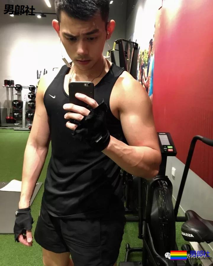 马来西亚的网红帅哥是什么样的呢? - 51虹马 马来西亚的网红帅哥是什么样的呢? - 51虹马