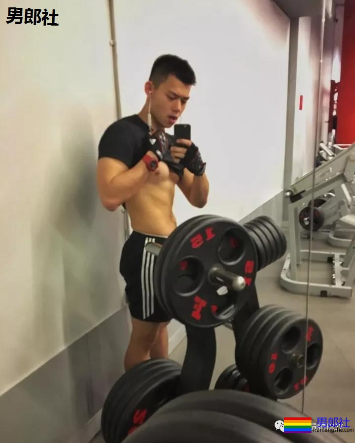 马来西亚的网红帅哥是什么样的呢? - 51虹马 马来西亚的网红帅哥是什么样的呢? - 51虹马