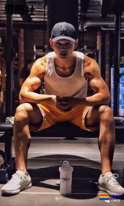 这场硬照漫天的身材与颜值较量，上海教练拿第1没得说！ - 51虹马