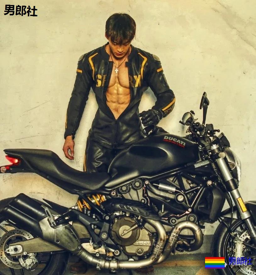 这场硬照漫天的身材与颜值较量，上海教练拿第1没得说！ - 51虹马