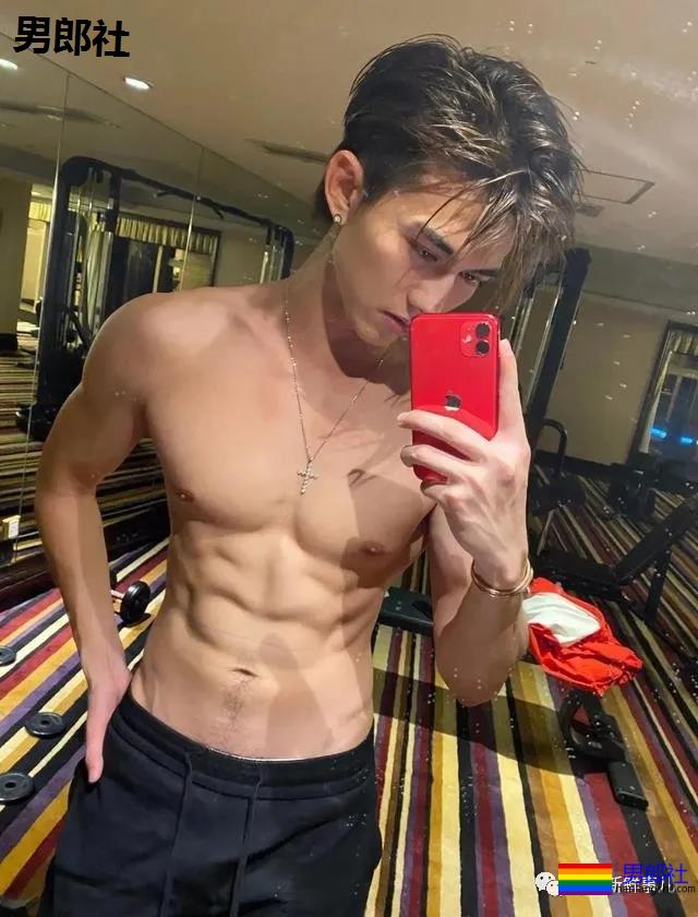 终于出了一档看肌肉帅哥的综艺节目！这谁扛得住啊？ - 51虹马