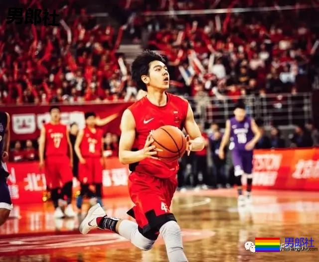 终于出了一档看肌肉帅哥的综艺节目！这谁扛得住啊？ - 51虹马