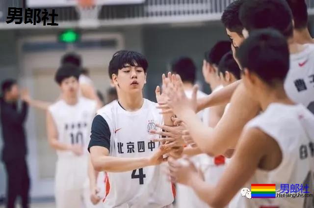 终于出了一档看肌肉帅哥的综艺节目！这谁扛得住啊？ - 51虹马