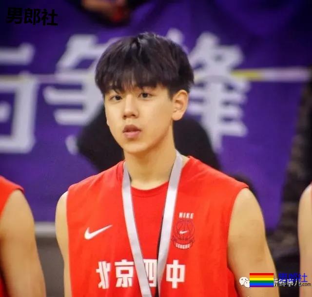 终于出了一档看肌肉帅哥的综艺节目！这谁扛得住啊？ - 51虹马