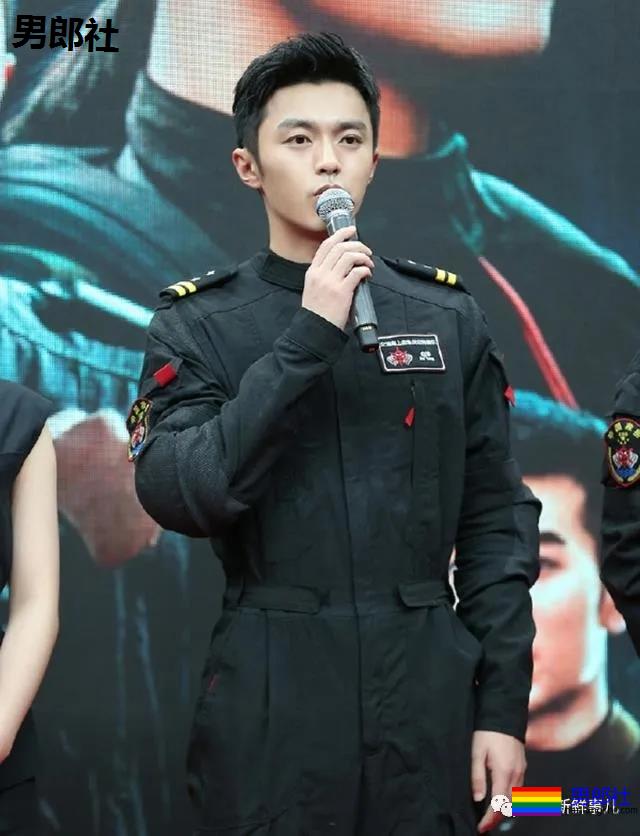 终于出了一档看肌肉帅哥的综艺节目！这谁扛得住啊？ - 51虹马