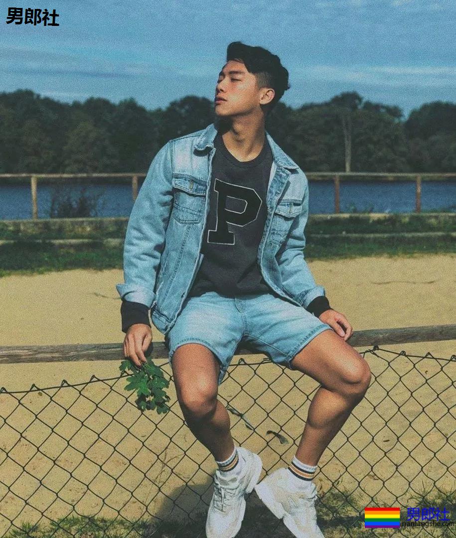 肌肉帅哥骑马驯兽，ins出柜秀男友 - 51虹马