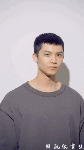 大鼻子体育生阳光大弟弟，翘臀筋肉好身材，一秒掏空你! - 51虹马