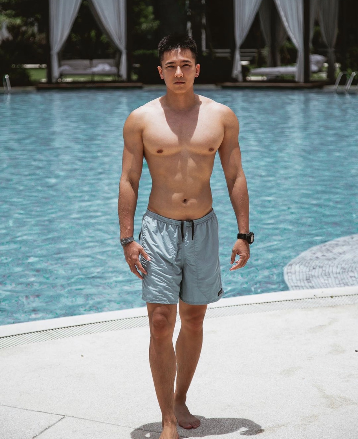 直男被掰弯，到底是经历了什么？ - 51虹马