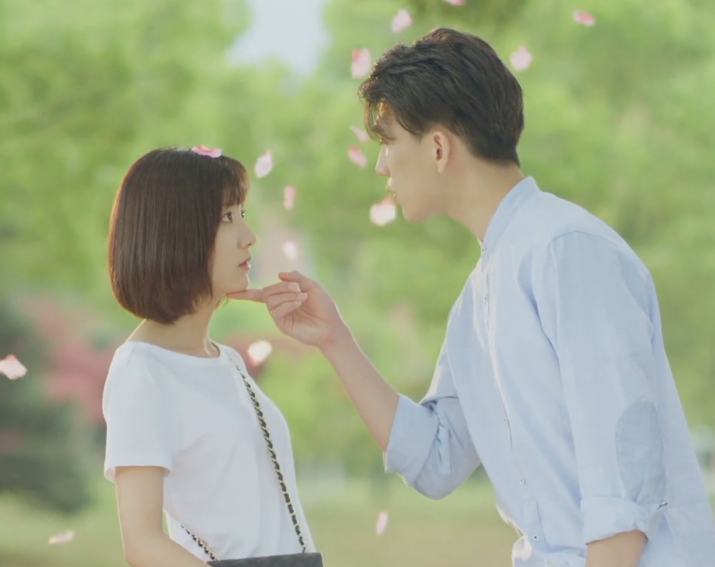 鼻祖搞笑男子暧昧小短剧——《加油情敌！》 - 51虹马